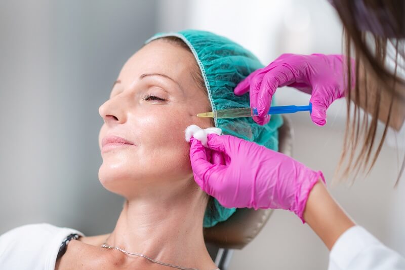 A substância está presente em muitos produtos de skincare