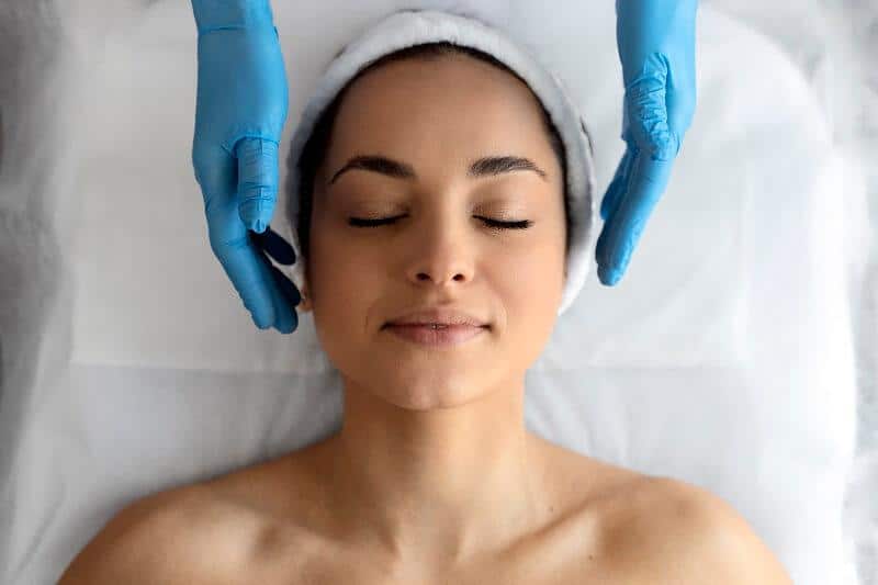 O que faz uma clínica dermatológica